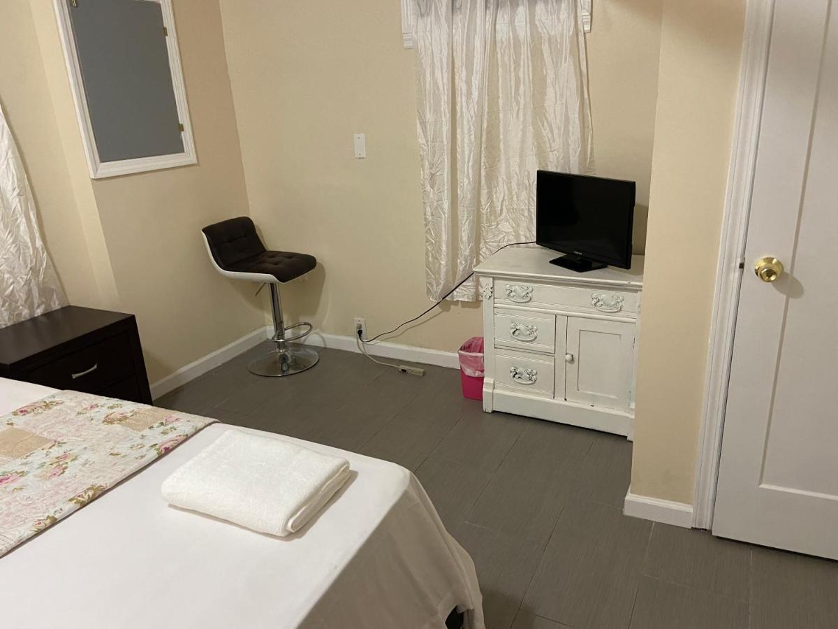 A Private Room In Queens New York Exterior foto